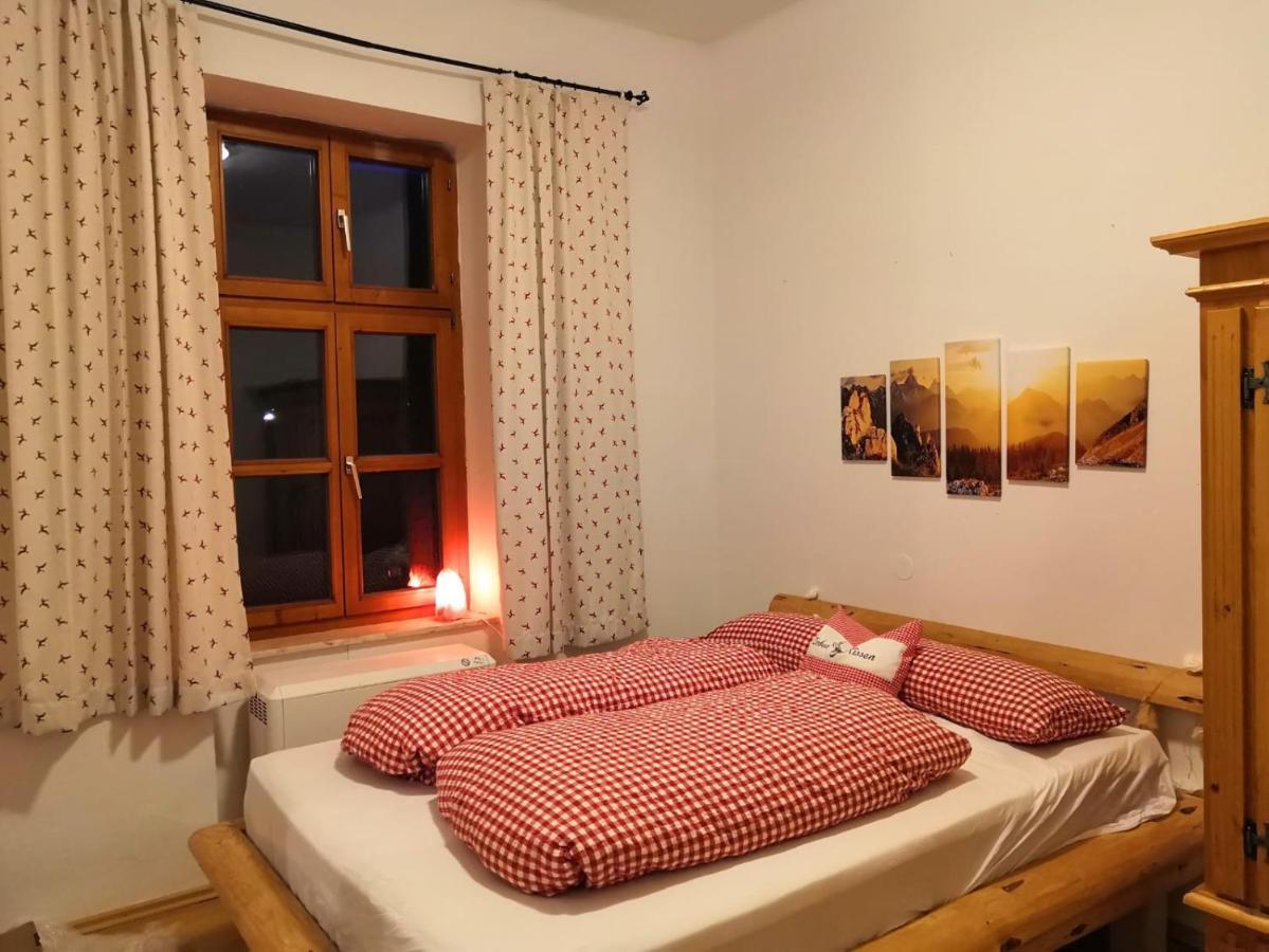 Ferienappartment Zum Gruenen Hirsch Apartment Bad Ischl